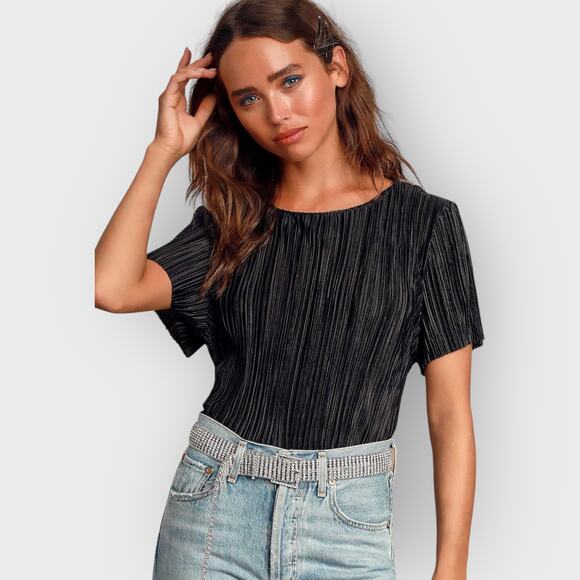 Lulus Albright XS Black Satin Pleated Top Short Sleeve Cropped Blouse Minimalist - Picture 4 of 7